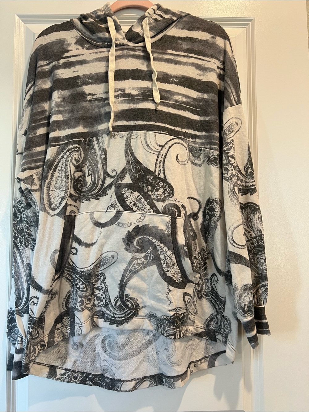 white birch Black & White Paisley Stripe Hooded Pullover